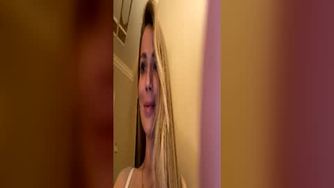 Snapshot of miya_shake chatting on 06-20-26, 01:09 Miya Nika online show from 06-20-26, 01:09