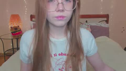 Snapshot of miya_soft chatting on 02-20-26, 01:35 Miya online show from 02-20-26, 01:35