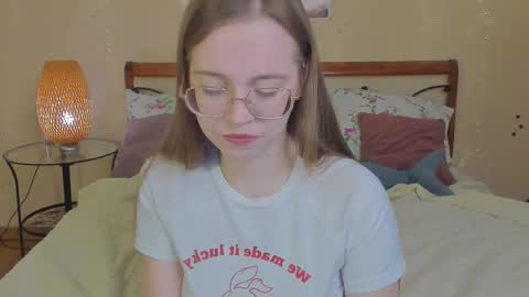 Snapshot of miya_soft chatting on 02-24-26, 01:47 Miya online show from 02-24-26, 01:47