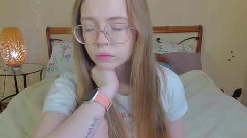 Snapshot of miya_soft chatting on 03-23-26, 01:31 Miya online show from 03-23-26, 01:31