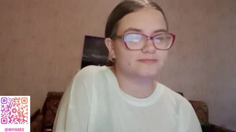 Milana online show from 09-27-25, 05:45