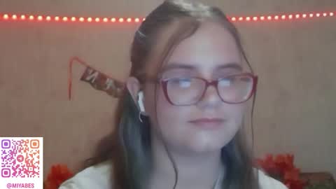 Milana online show from 11-09-25, 07:06