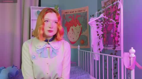 Snapshot of mizukinoyoru chatting on 02-11-25, 08:20 Mizuki online show from 02-11-25, 08:20