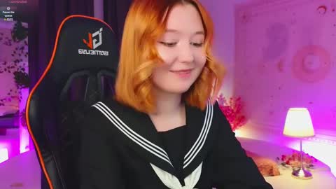 Snapshot of mizukinoyoru chatting on 02-19-25, 03:27 Mizuki online show from 02-19-25, 03:27