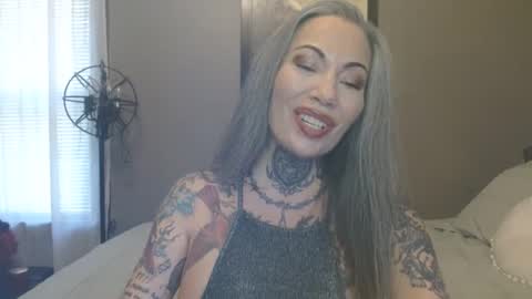 Snapshot of mizxtrix chatting on 12-27-24, 03:59 MizXtrix online show from 12-27-24, 03:59