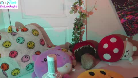 Snapshot of mj_vodkagirls chatting on 12-30-24, 07:11 Hera Tethra Bathtub stream 20k followers Ask about our custom videos3 online show from 12-30-24, 07:11