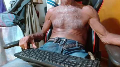 Mario jose online show from 01-16-25, 03:45