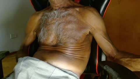 Snapshot of mjmadurengue chatting on 04-04-26, 10:51 Mario jose online show from 04-04-26, 10:51