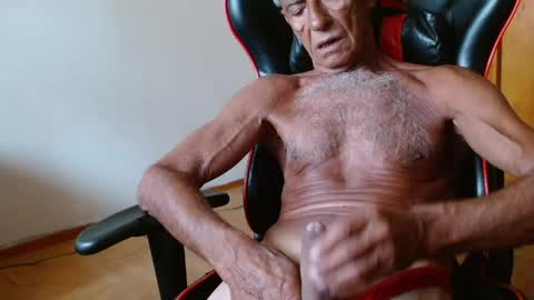 Snapshot of mjmadurengue chatting on 04-16-26, 05:03 Mario jose online show from 04-16-26, 05:03