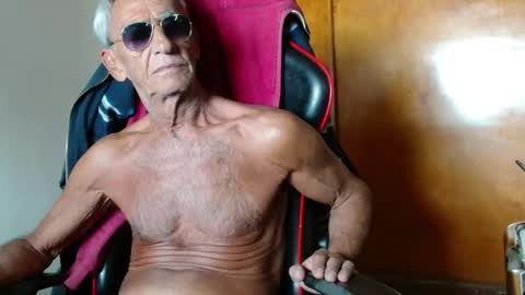 Snapshot of mjmadurengue chatting on 04-28-26, 05:07 Mario jose online show from 04-28-26, 05:07