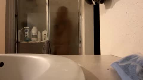 Snapshot of mmartinez7 chatting on 10-27-25, 03:32 mmartinez7 online show from 10-27-25, 03:32