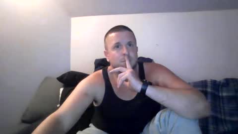 mmello2017 online show from 09-17-25, 06:15