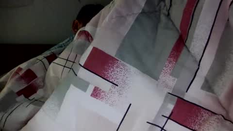 Snapshot of mmiltos chatting on 10-25-25, 09:09 mmiltos online show from 10-25-25, 09:09