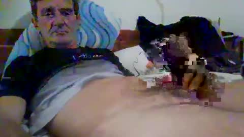 Snapshot of mmiltos chatting on 03-22-26, 08:01 mmiltos online show from 03-22-26, 08:01