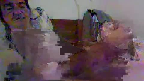 Snapshot of mmiltos chatting on 04-10-26, 04:17 mmiltos online show from 04-10-26, 04:17