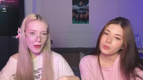 Snapshot of mmkakpoxyi22 chatting on 03-31-26, 12:56 alice and ray online show from 03-31-26, 12:56