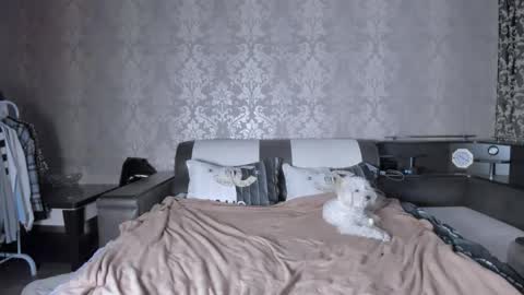 Lili online show from 09-23-25, 10:40