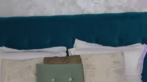 Jessie online show from 02-11-25, 01:10