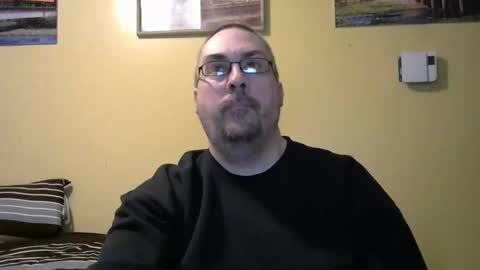 Snapshot of mmr4545 chatting on 04-16-26, 04:13 mark online show from 04-16-26, 04:13