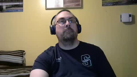 Snapshot of mmr4545 chatting on 04-30-26, 04:52 mark online show from 04-30-26, 04:52