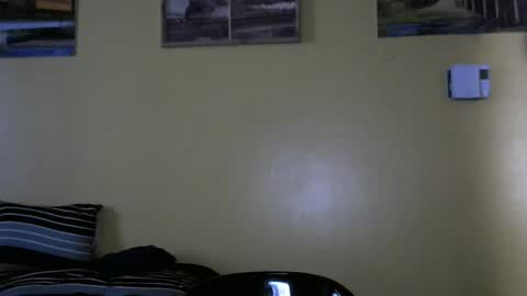 Snapshot of mmr4545 chatting on 05-03-26, 09:43 mark online show from 05-03-26, 09:43