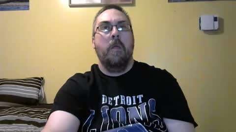 Snapshot of mmr4545 chatting on 05-13-26, 05:05 mark online show from 05-13-26, 05:05