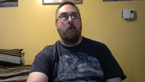 Snapshot of mmr4545 chatting on 05-18-26, 04:07 mark online show from 05-18-26, 04:07