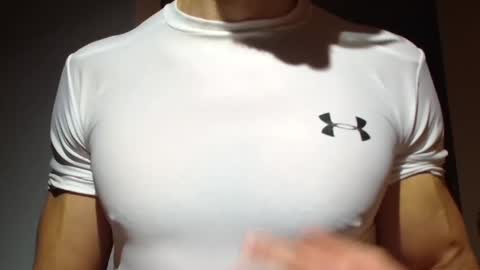 Snapshot of mmuscularman chatting on 09-19-25, 07:32 mmuscularman online show from 09-19-25, 07:32