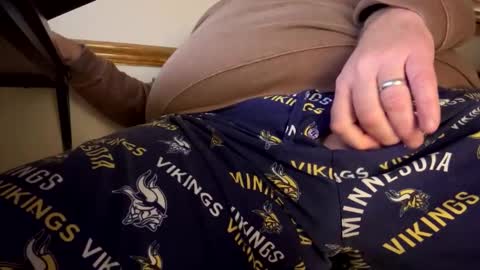 mnguy19726969 online show from 11-06-25, 08:43