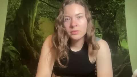 Snapshot of mo0n_goddess chatting on 06-02-26, 03:19 Misty online show from 06-02-26, 03:19