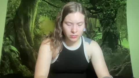 Snapshot of mo0n_goddess chatting on 06-05-26, 06:52 Misty online show from 06-05-26, 06:52