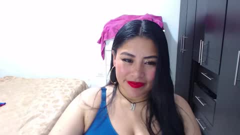 Catalina online show from 02-15-26, 04:53
