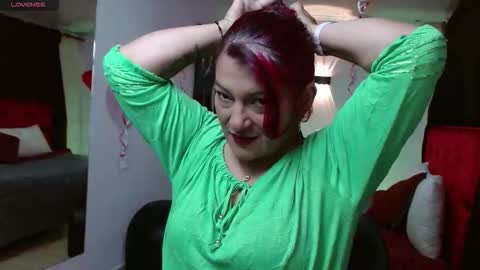 Snapshot of moan_sexprincess chatting on 09-13-25, 08:41 Rubi online show from 09-13-25, 08:41