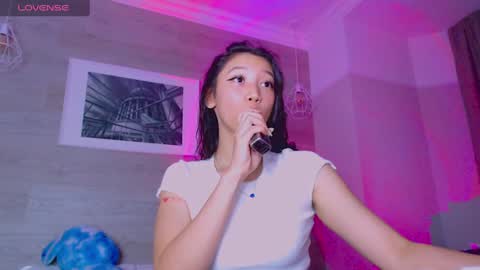 Snapshot of moana_blu chatting on 12-03-24, 02:25 moana online show from 12-03-24, 02:25