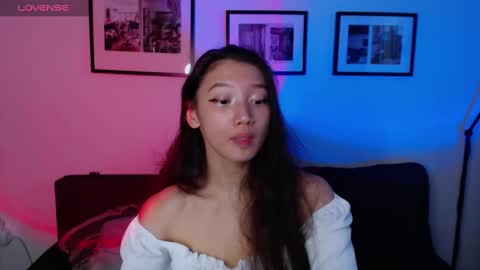 Snapshot of moana_blu chatting on 01-14-25, 07:48 moana online show from 01-14-25, 07:48