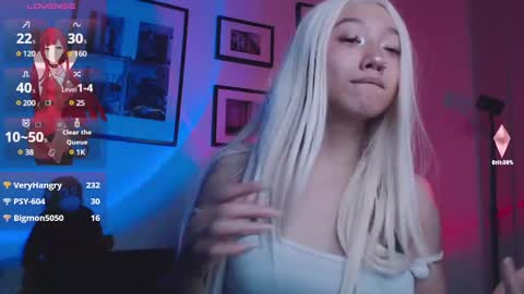 Snapshot of moana_blu chatting on 03-07-25, 03:40 moana online show from 03-07-25, 03:40