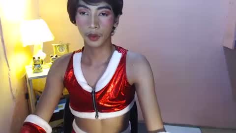 Mocha Locca  online show from 12-23-24, 06:16