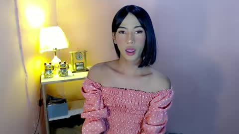 Mocha Locca  online show from 01-05-25, 01:47