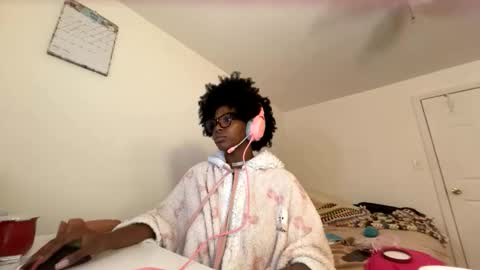 Mocha  BDAY JAN 13  online show from 05-07-26, 03:34