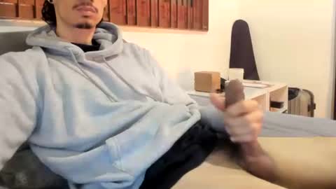 DigBreed online show from 06-19-26, 01:04