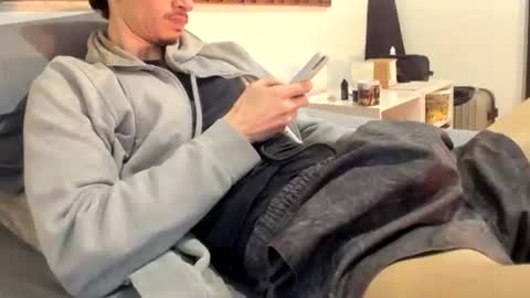 Snapshot of moderdelier chatting on 07-13-26, 02:58 DigBreed online show from 07-13-26, 02:58