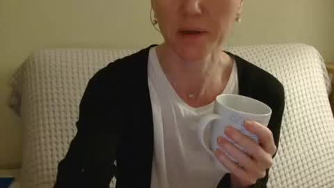 Snapshot of modesta1413 chatting on 02-12-26, 11:22 Aurora online show from 02-12-26, 11:22