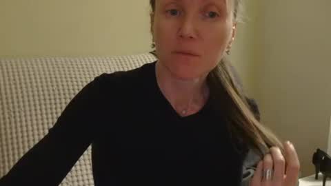 Snapshot of modesta1413 chatting on 04-13-26, 08:25 Aurora online show from 04-13-26, 08:25