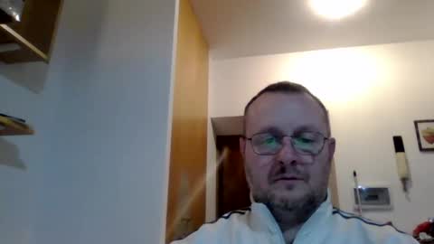 Snapshot of modesto1969 chatting on 01-04-25, 03:18 modesto1969 online show from 01-04-25, 03:18