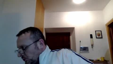 Snapshot of modesto1969 chatting on 02-08-25, 10:29 modesto1969 online show from 02-08-25, 10:29