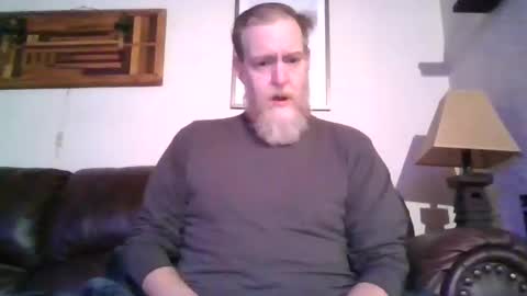 Snapshot of moeblick chatting on 12-31-24, 12:57 moeblick online show from 12-31-24, 12:57