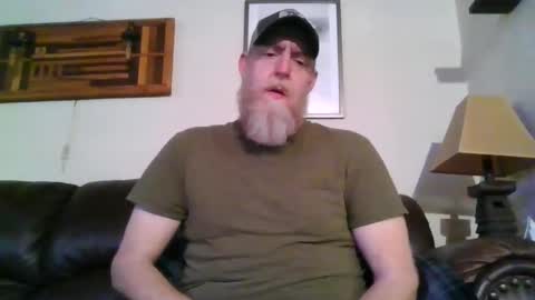 Snapshot of moeblick chatting on 01-15-25, 10:35 moeblick online show from 01-15-25, 10:35