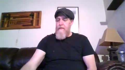 Snapshot of moeblick chatting on 01-17-25, 01:03 moeblick online show from 01-17-25, 01:03