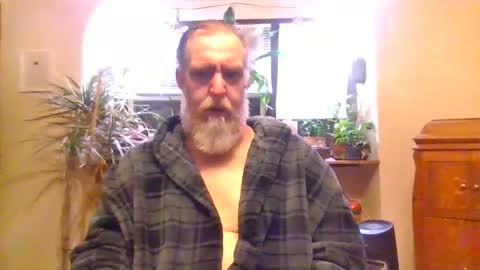 Snapshot of moeblick chatting on 01-22-25, 11:56 moeblick online show from 01-22-25, 11:56