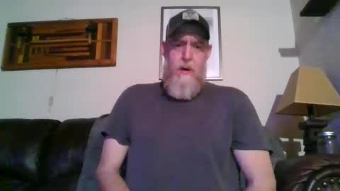 Snapshot of moeblick chatting on 01-28-25, 01:29 moeblick online show from 01-28-25, 01:29